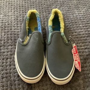 NWT Vans Grey slip ons W-size 6 M- size 4.5